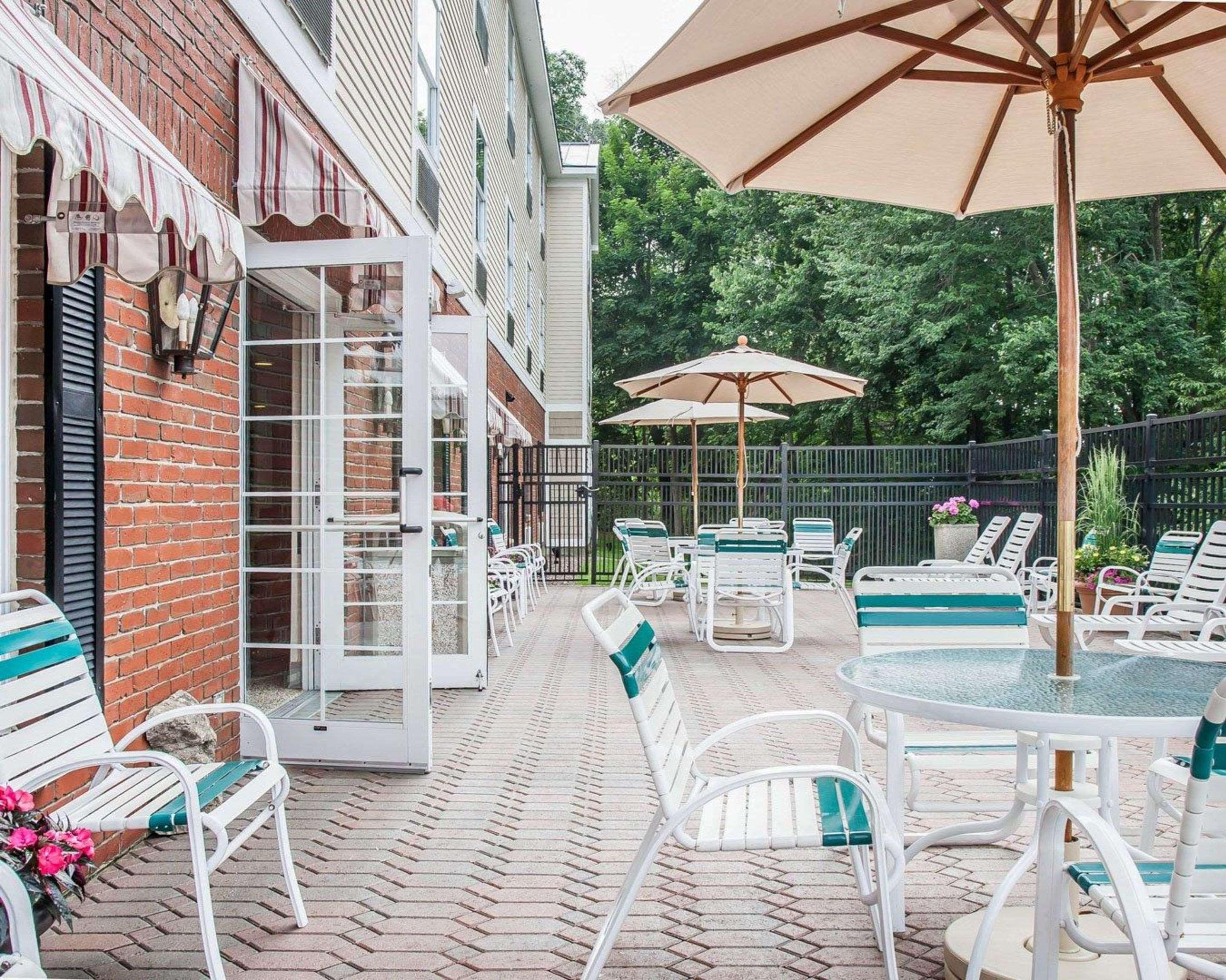 Comfort Inn & Suites Sturbridge-Brimfield المظهر الخارجي الصورة