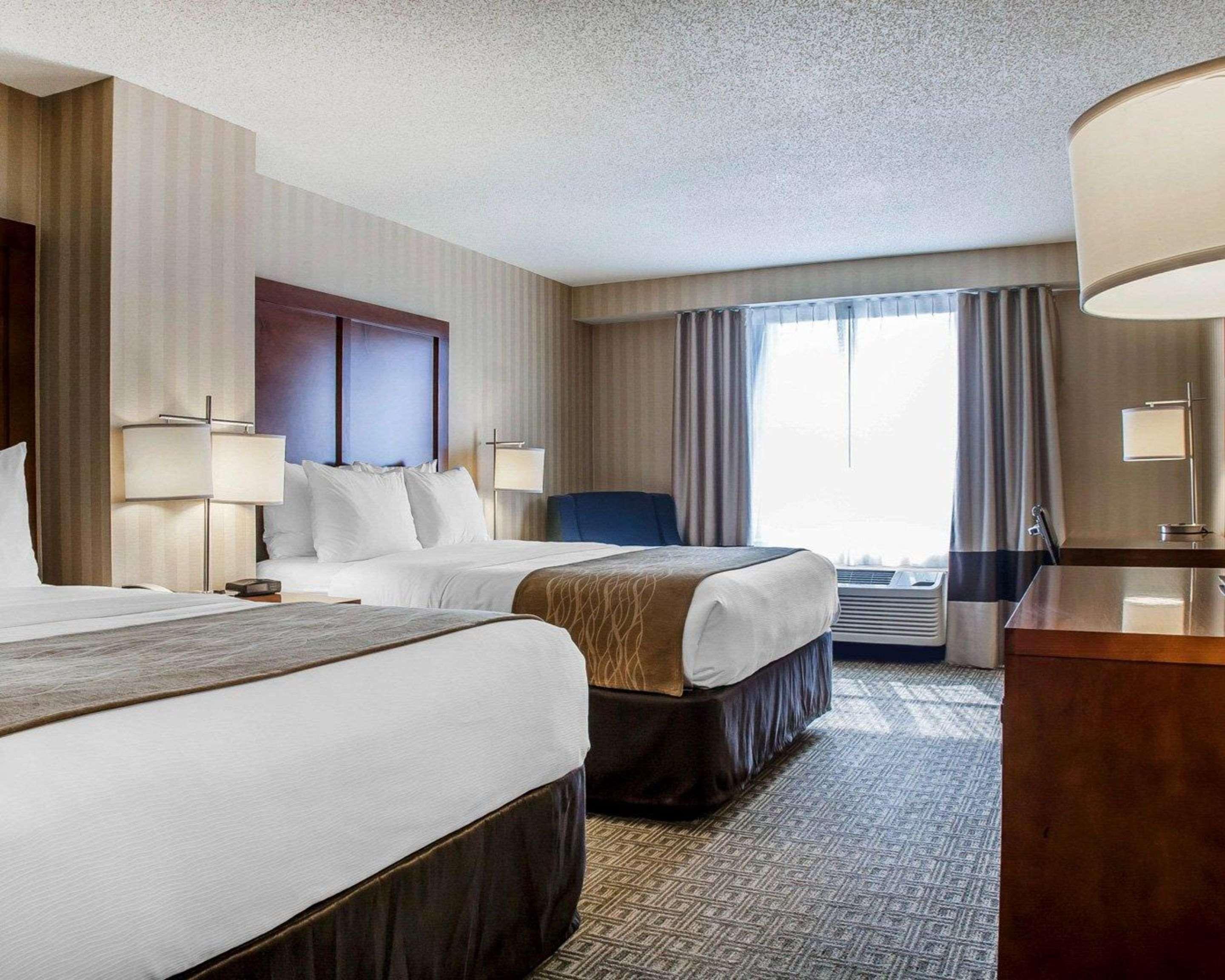 Comfort Inn & Suites Sturbridge-Brimfield المظهر الخارجي الصورة